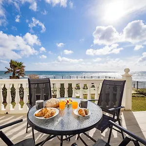  Appartement On Beach Mijas
